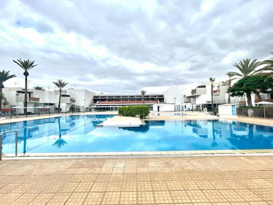Apartamento Con Piscina Sur De Tenerife Коста-дель-Сіленсіо Екстер'єр фото